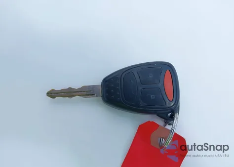 2006 Jeep Grand Cherokee Laredo/Columbia/Freedom from USA, damaged, VIN 1J4GR48K46C100654